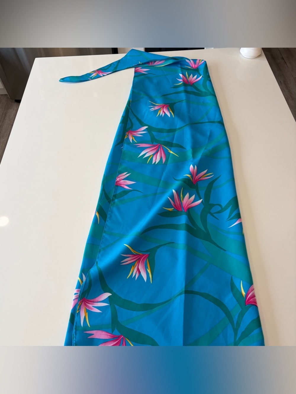 Vintage Hilo Hattie Women’s Blue Floral Swim Sarong Cover-Up